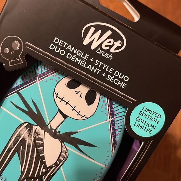 •WET BRUSH•NIB LIMITED NBC EDITION DANGLE + STYLE DUO HAIR BRUSH & SCRUNCHIE SET - Picture 4 of 6